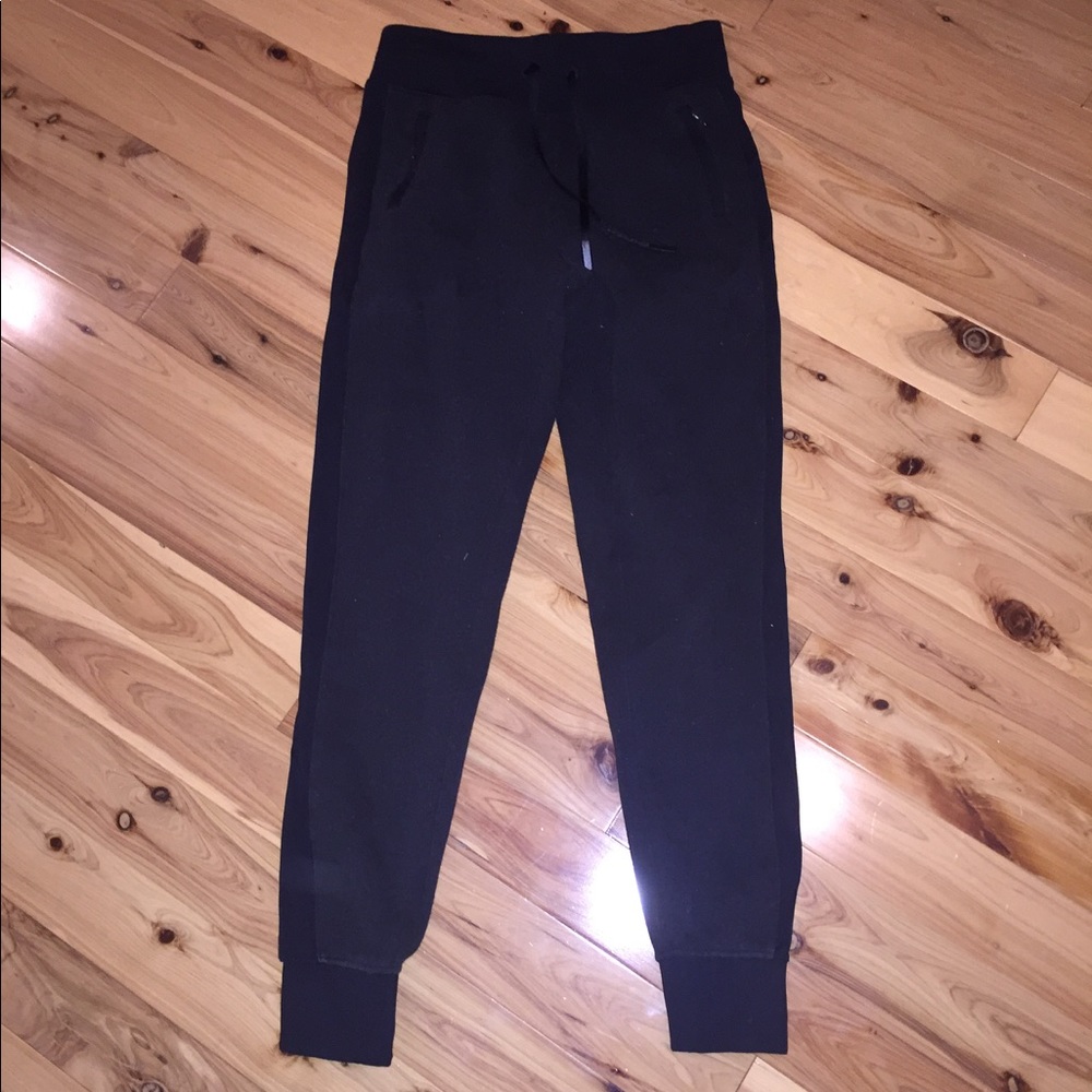 Black lululemon joggers